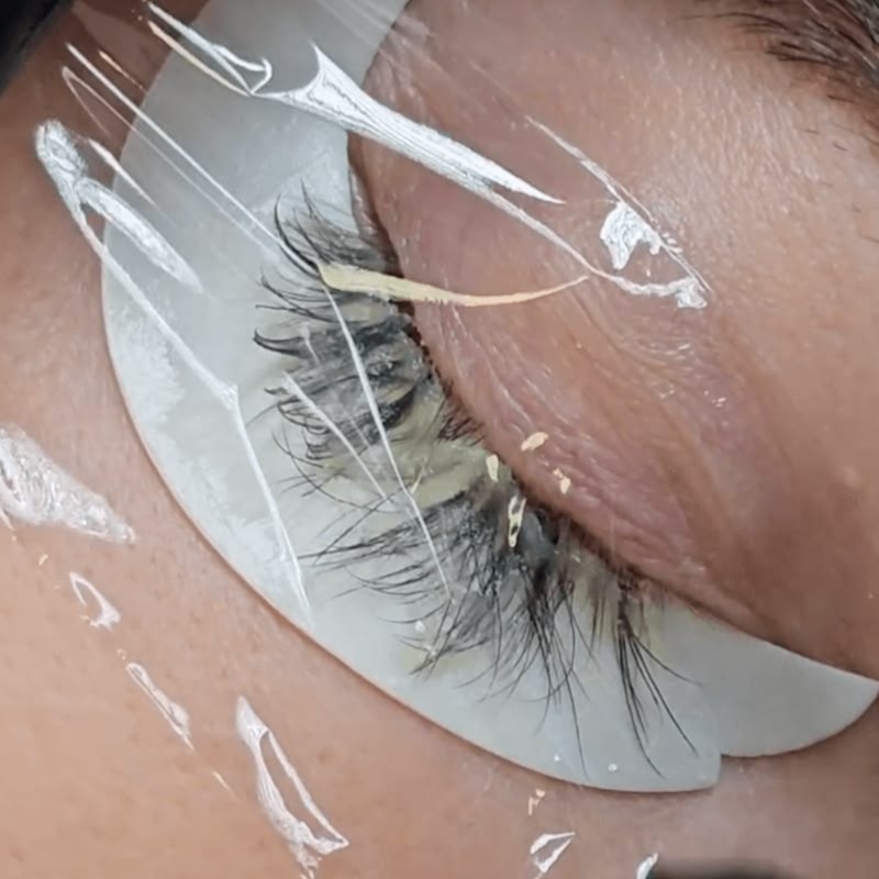 Lash Removal at JE Beauty & Spa in duluth, GA