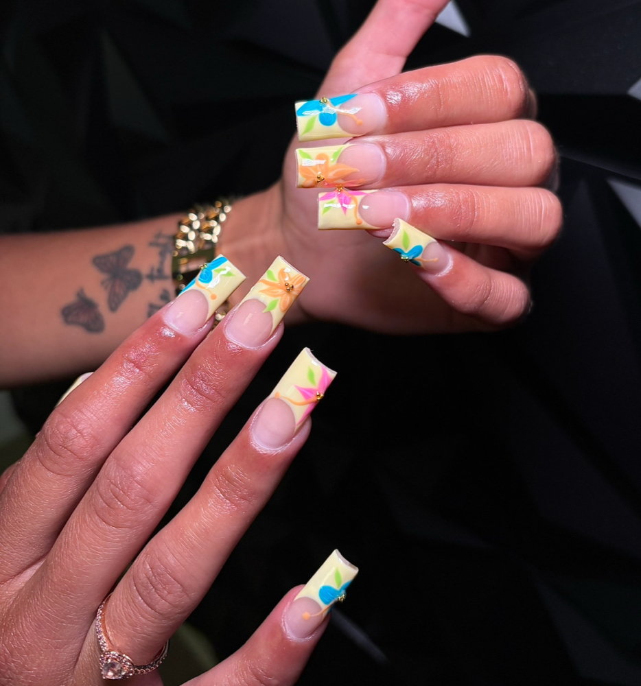 Medium Acrylics at Alyssa Acrylics in Niles, MI