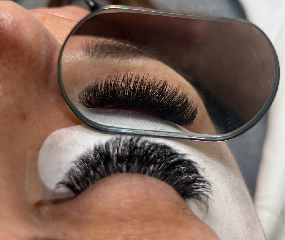 Mega Fill Plus (3- 3.5 Weeks) at The Lash Room LV in Las Vegas, NV