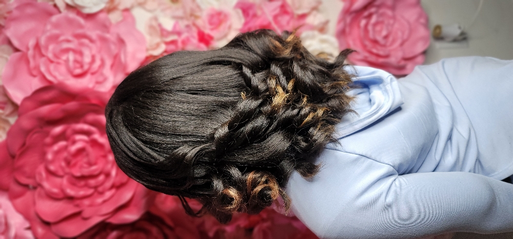 Shampoo, Set & Style
