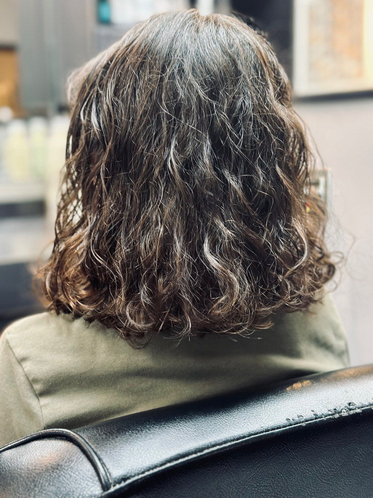 Kids cut (10 Years and Under) at Honey salon and Beauty Bar in Spokane Valley, WA