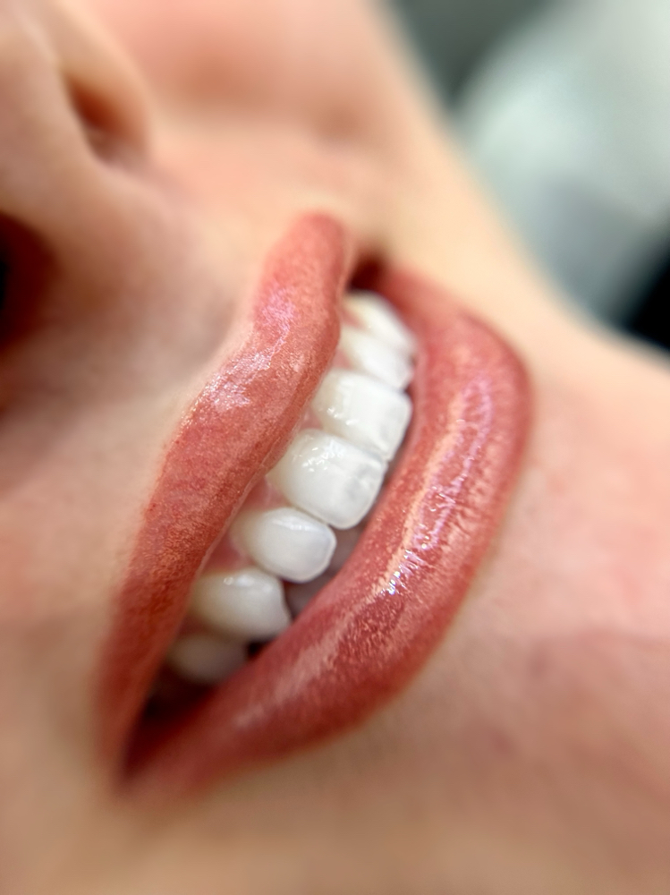 Lip Blushing