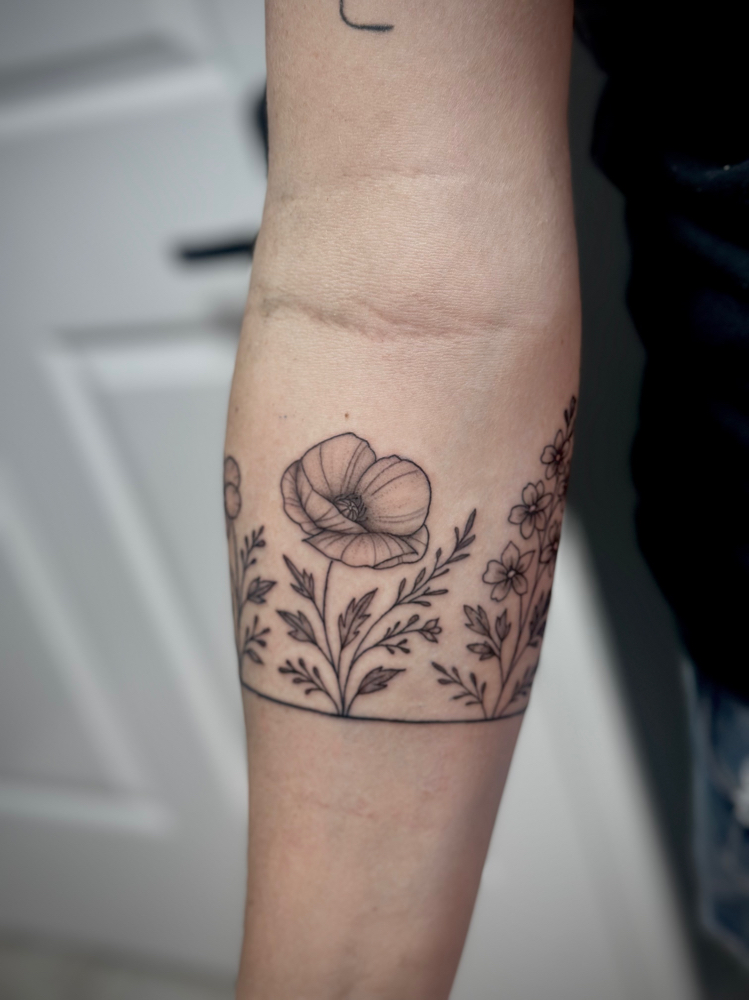 Large Tattoo (5+in) or COVER UP at Jens Ink Tattoo Studio in Sebring, FL