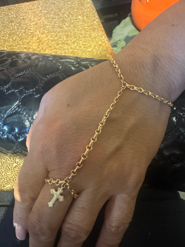Hand Chains at Linked By Light in Santa Clarita, CA
