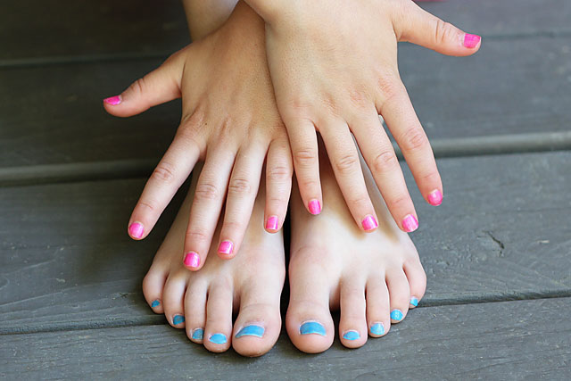 13y/Under Kid Reg Polish Hand Toes