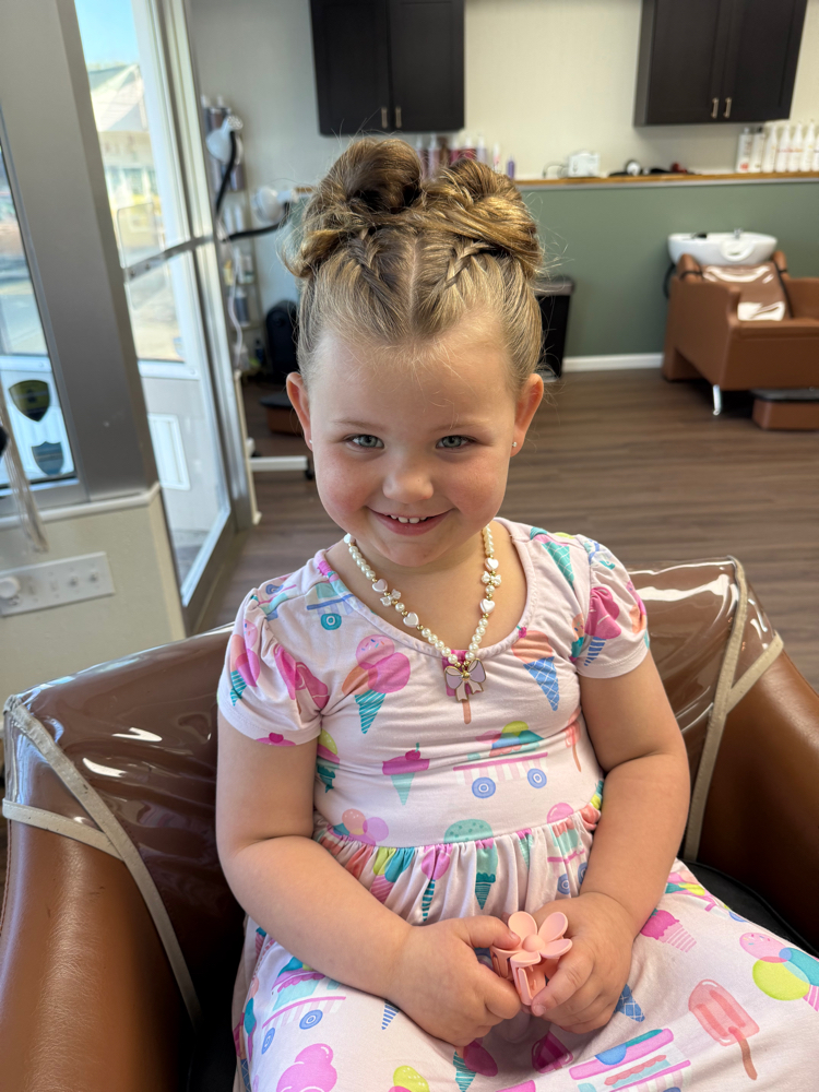 child haircut at Bei Capelli in Palmer, MA