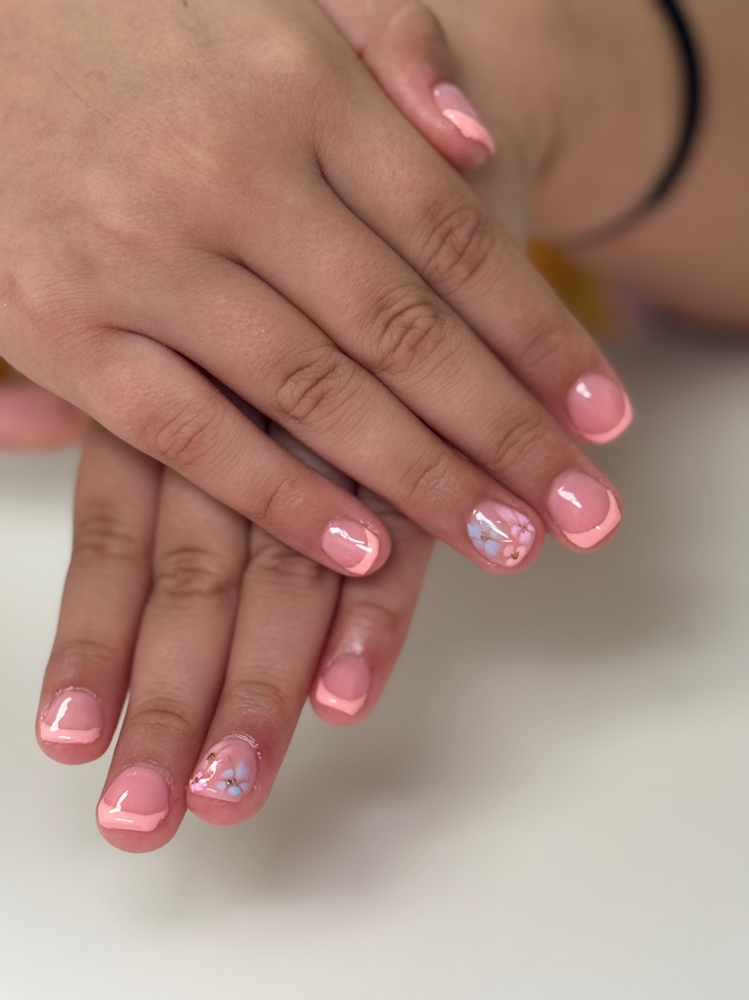 Mini-me Manicure (13 & under)