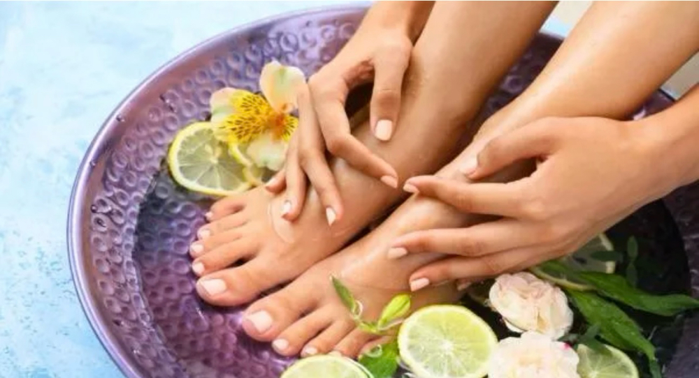 Luxury Treatment Pedi& Mani