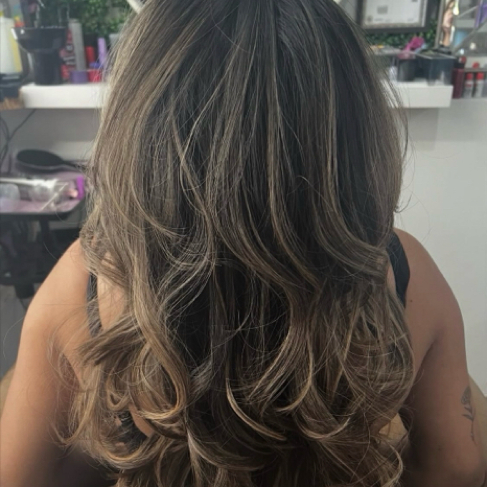 Blowout✨ at P.S. Beauty in Dekalb, IL