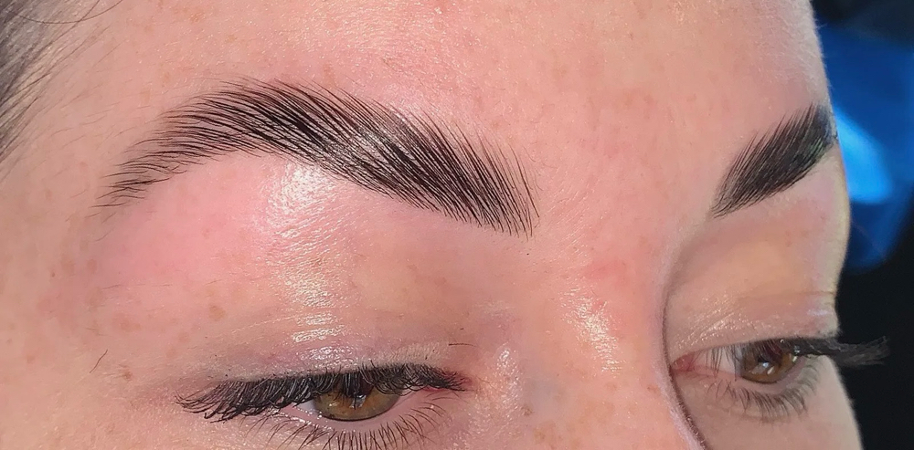 Lamantion Brows