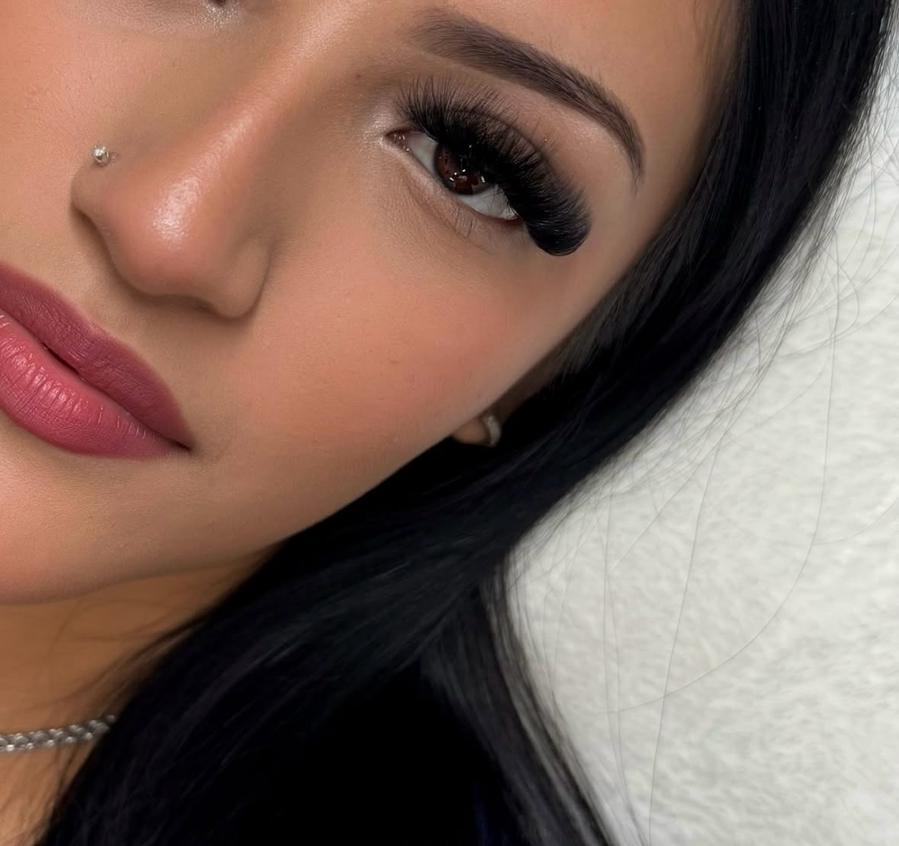 𝐃𝐑𝐀𝐌𝐀𝐓𝐈𝐂 𝐅𝐔𝐋𝐋 𝐒𝐄𝐓 at Enhanced Beauty in Kyle Tx, TX