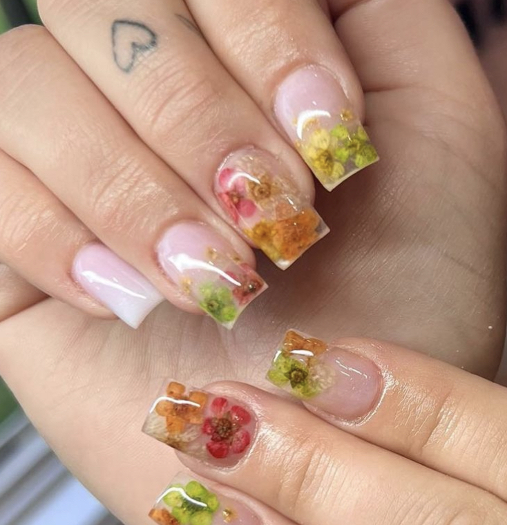 Encapsulated Accent Nail