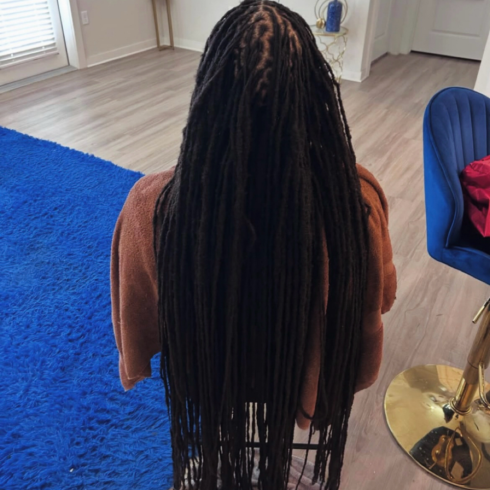 Kei Wash & Retwist Only at LocNKei in Grand Prairie, TX