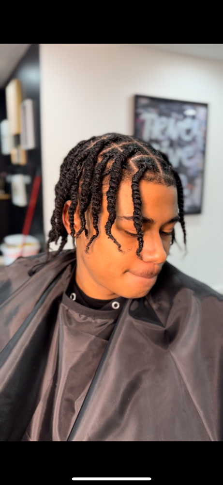 Retwist & Style at Beauty By Tati in Kansas City, KS