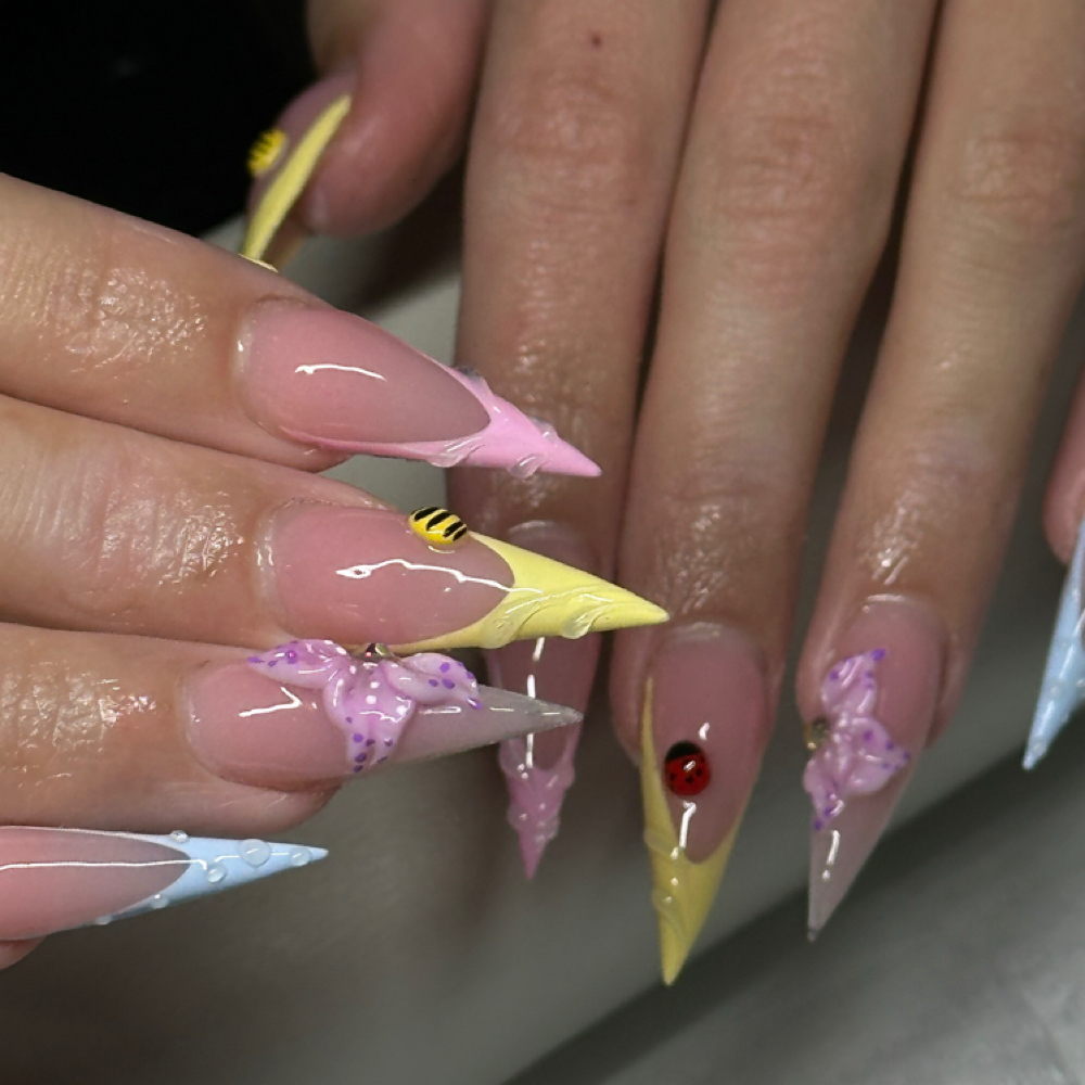 Medium Acrylic Set at Blingbyshy in Madison, WI