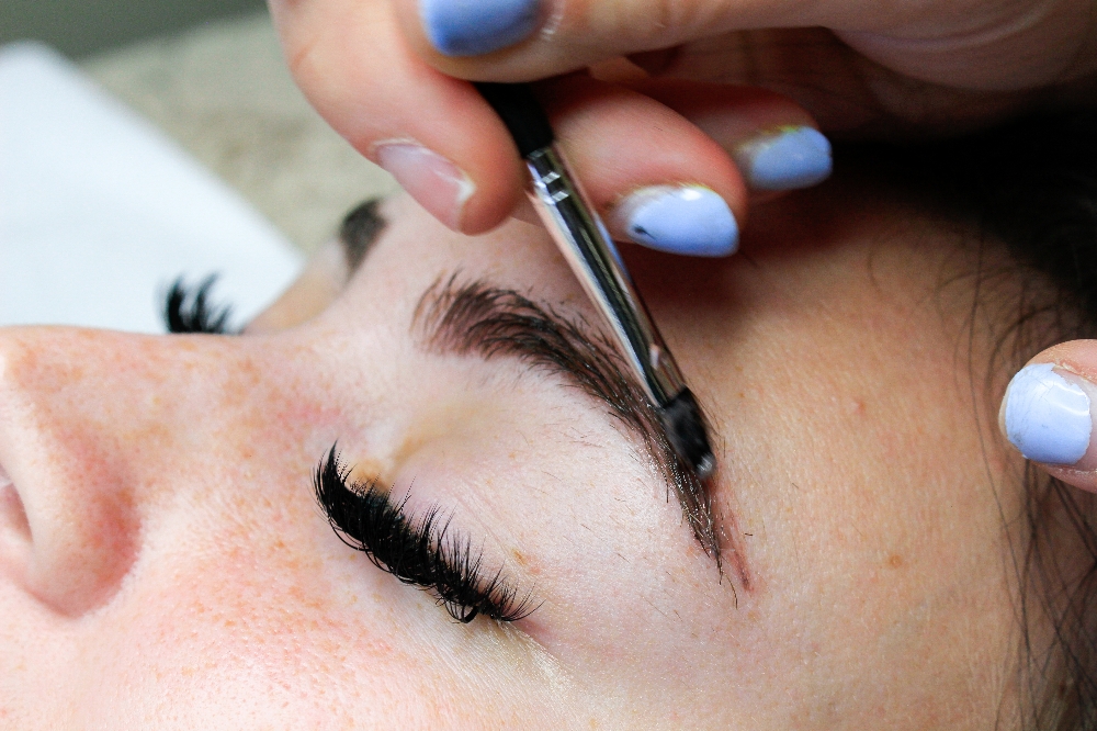 Brow Tint