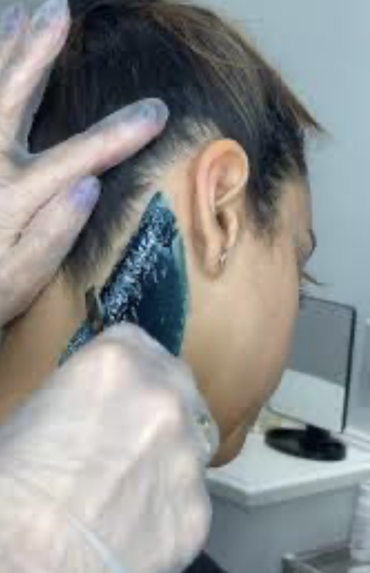 Waxing/Sugaring (Neck)