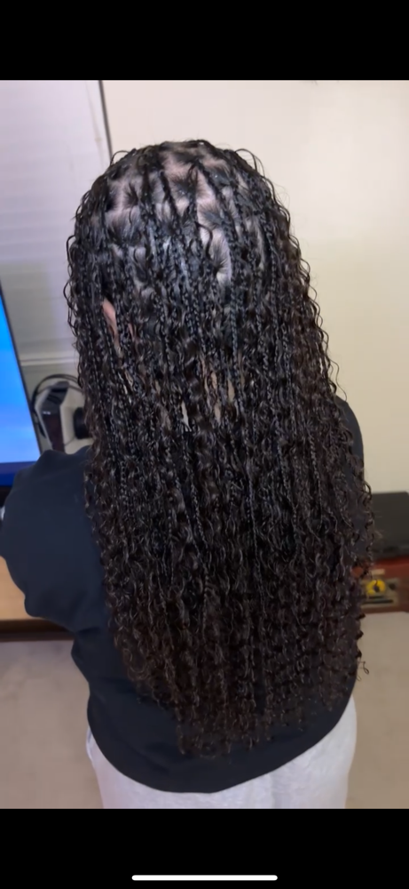 smedium human hair knotless