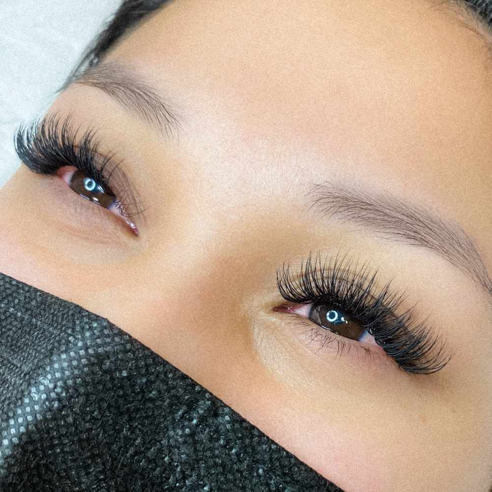 LASH EXTENSIONS FILL