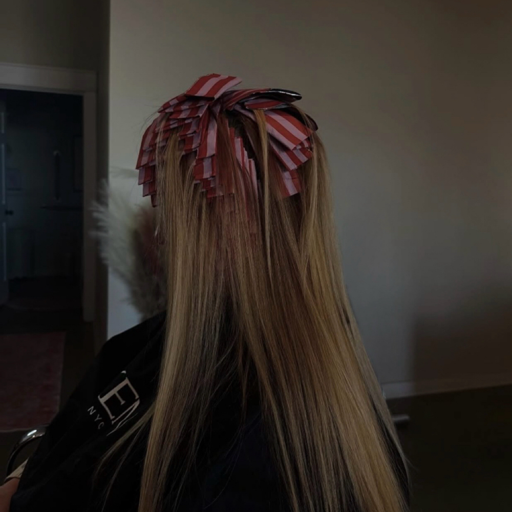 Partial Teasy Light at _hair.by.faithnicole_ in Richlands, NC