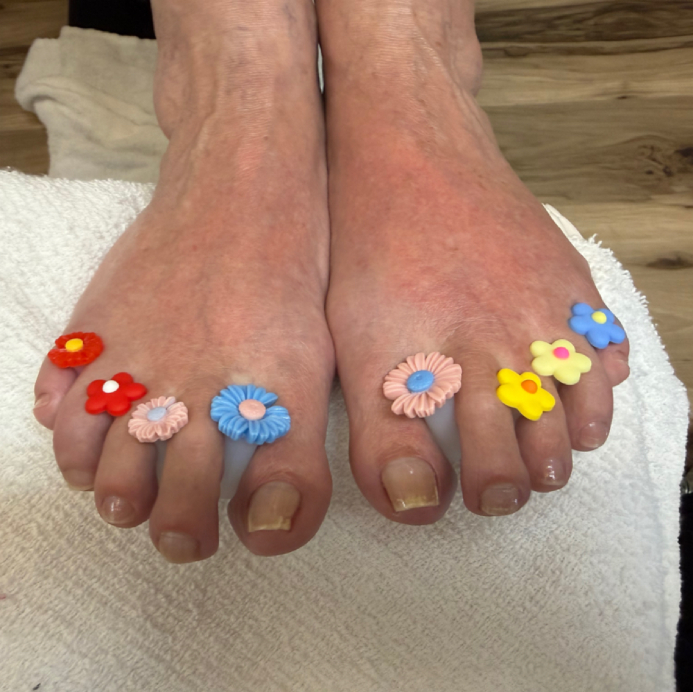 Deluxe Spa Pedicure at Lisetta’s Imaginailtion in Hendersonville, NC