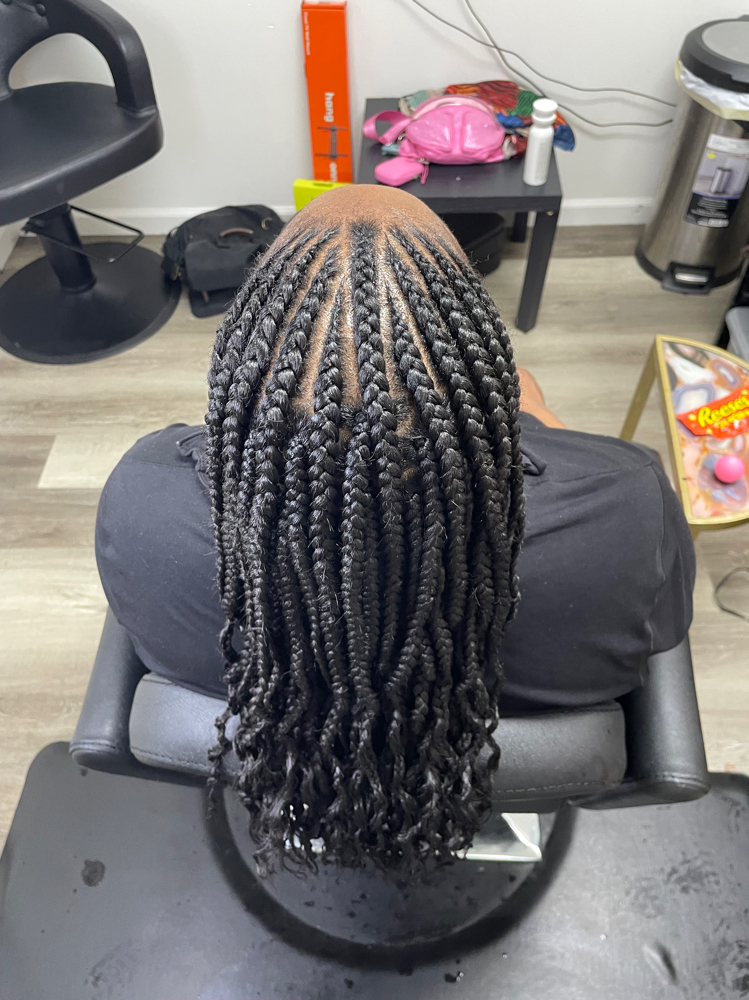 Tribal With Knotless Medium Midback