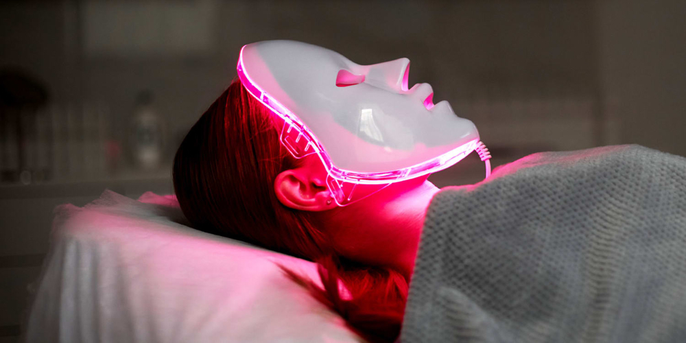 LED Light Therapy Facial