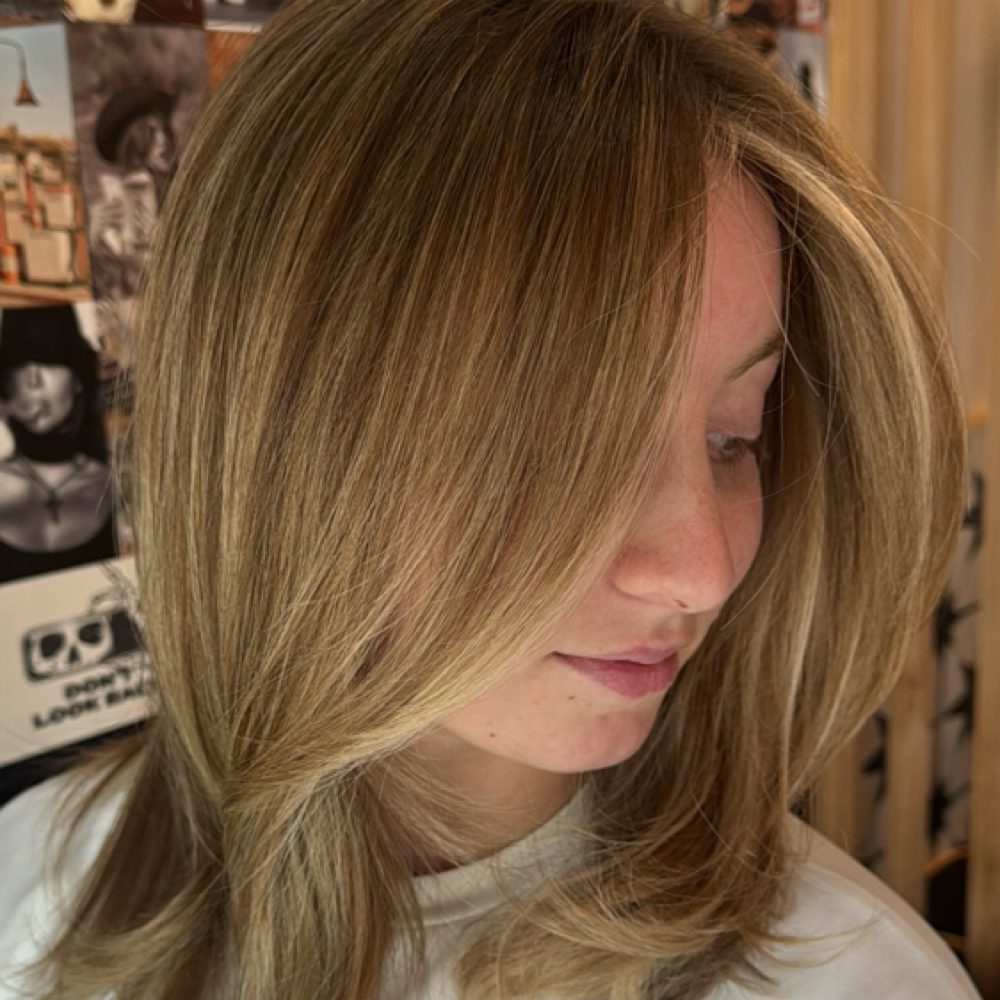 REVERSE BALAYAGE at Shelby Franco in George West, TX