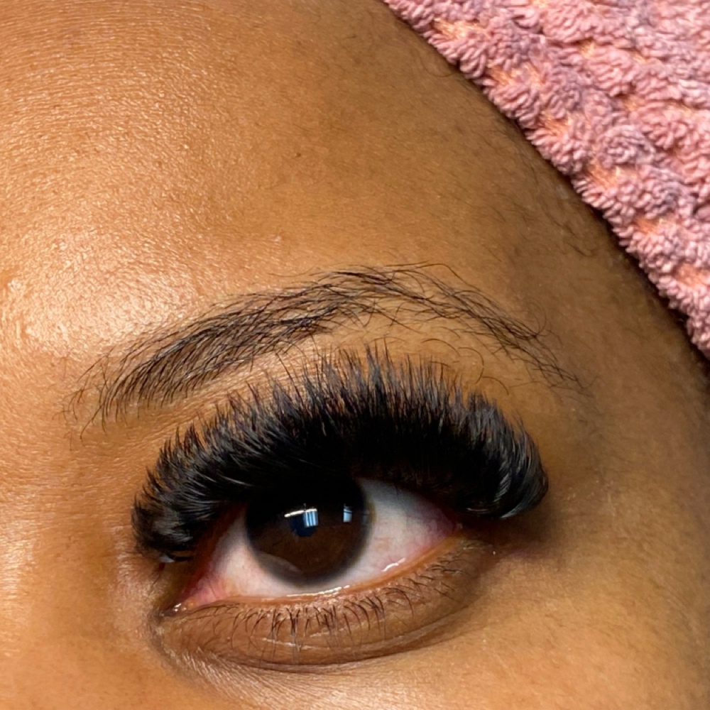 MEGA LASH SET at EyeConic Lash in Dayton, OH