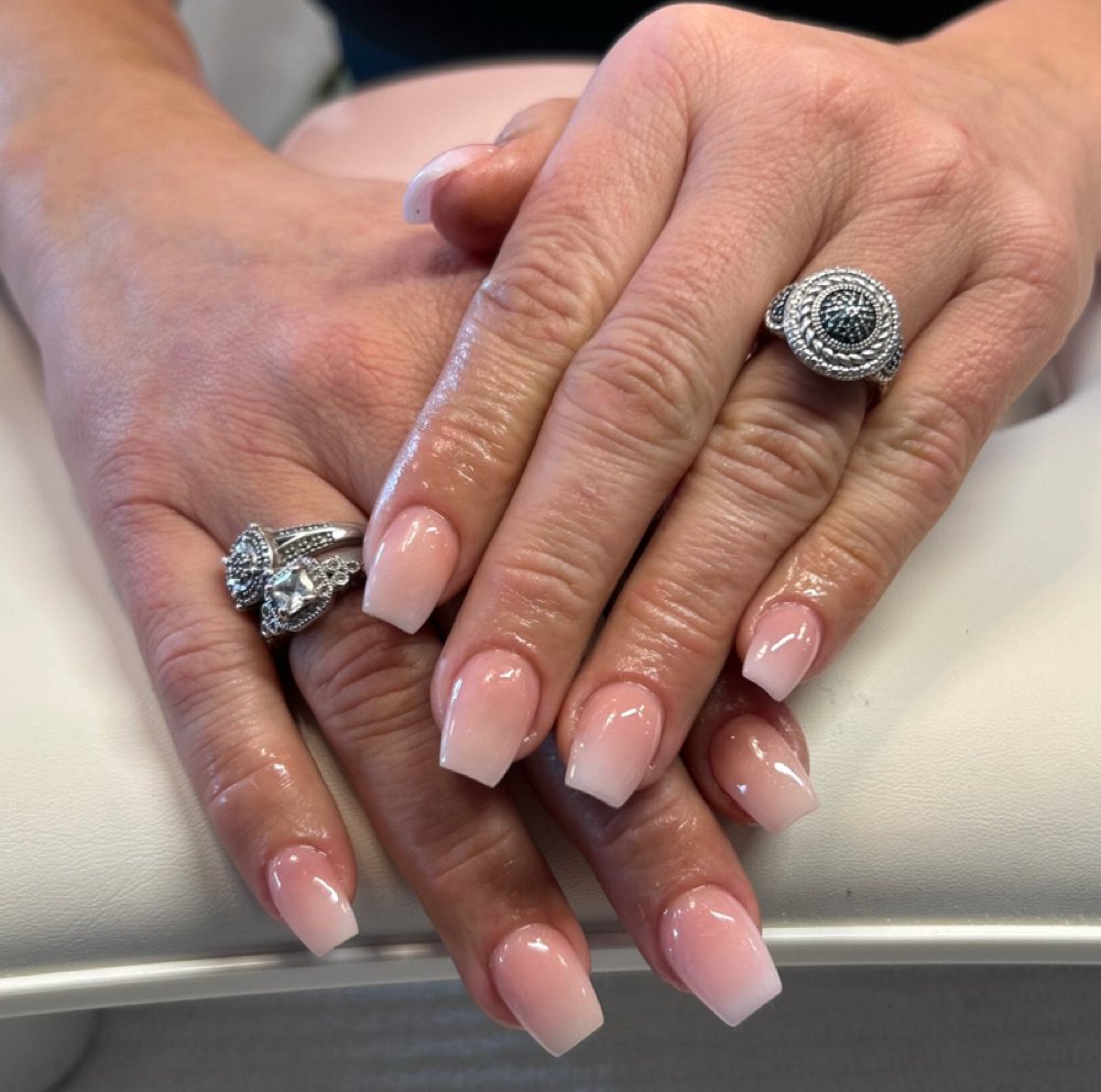 Acrylic Fill at The Beauty Bar in Leland, MS