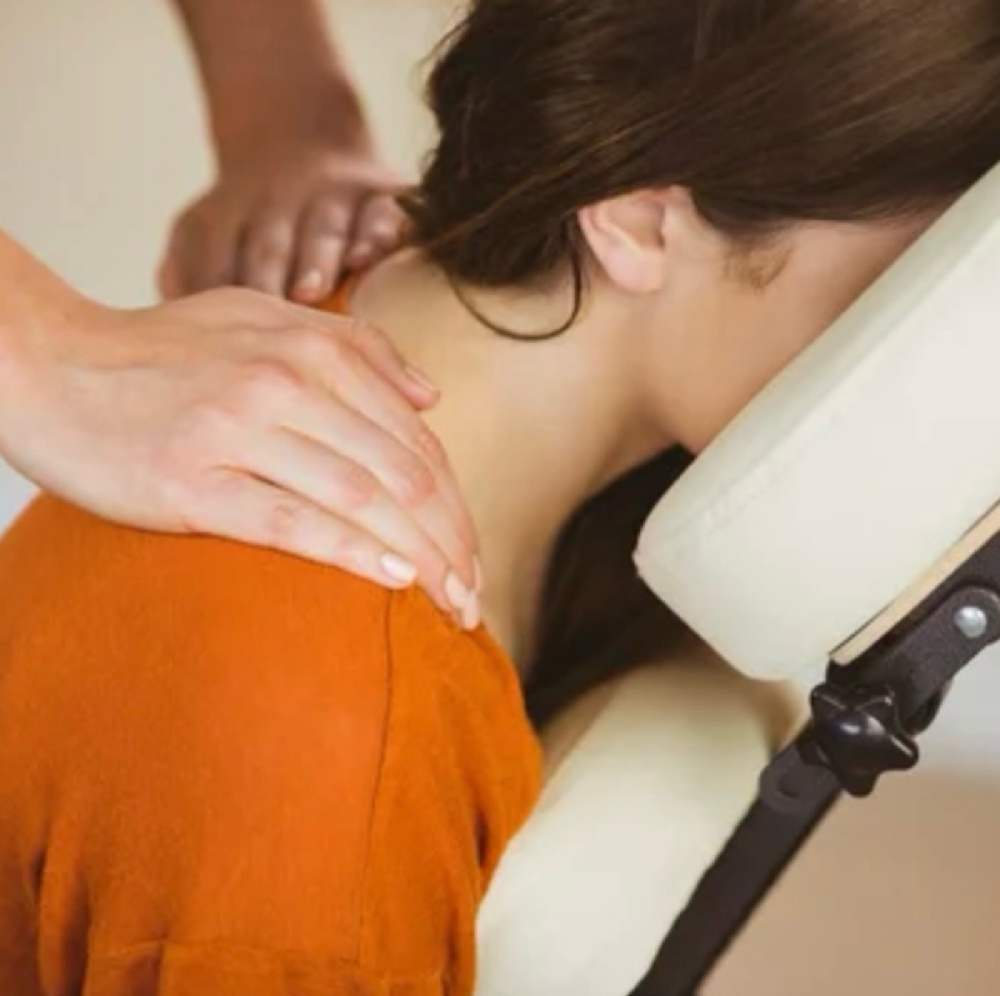 Massage at Diana’s Nails & Spa in Livingston, NJ