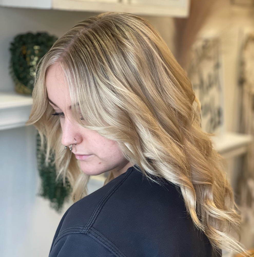 Full Highlight at Beauty by Miranda in Warren, OH