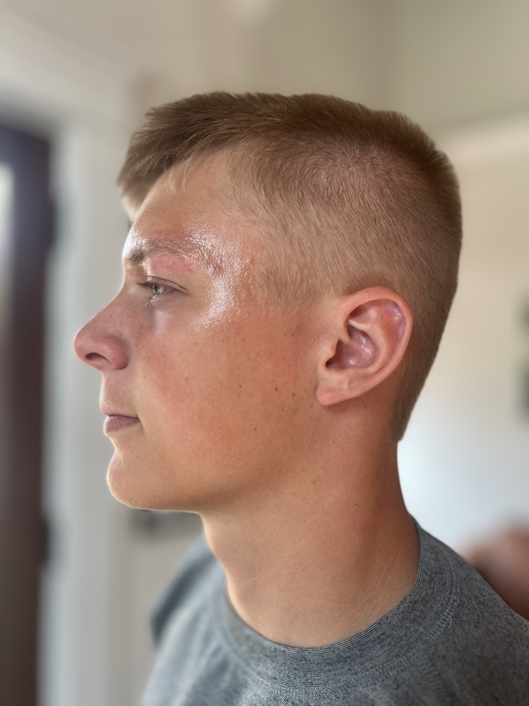 Men's cut at Ally & Co. Studios in Springfield, MI