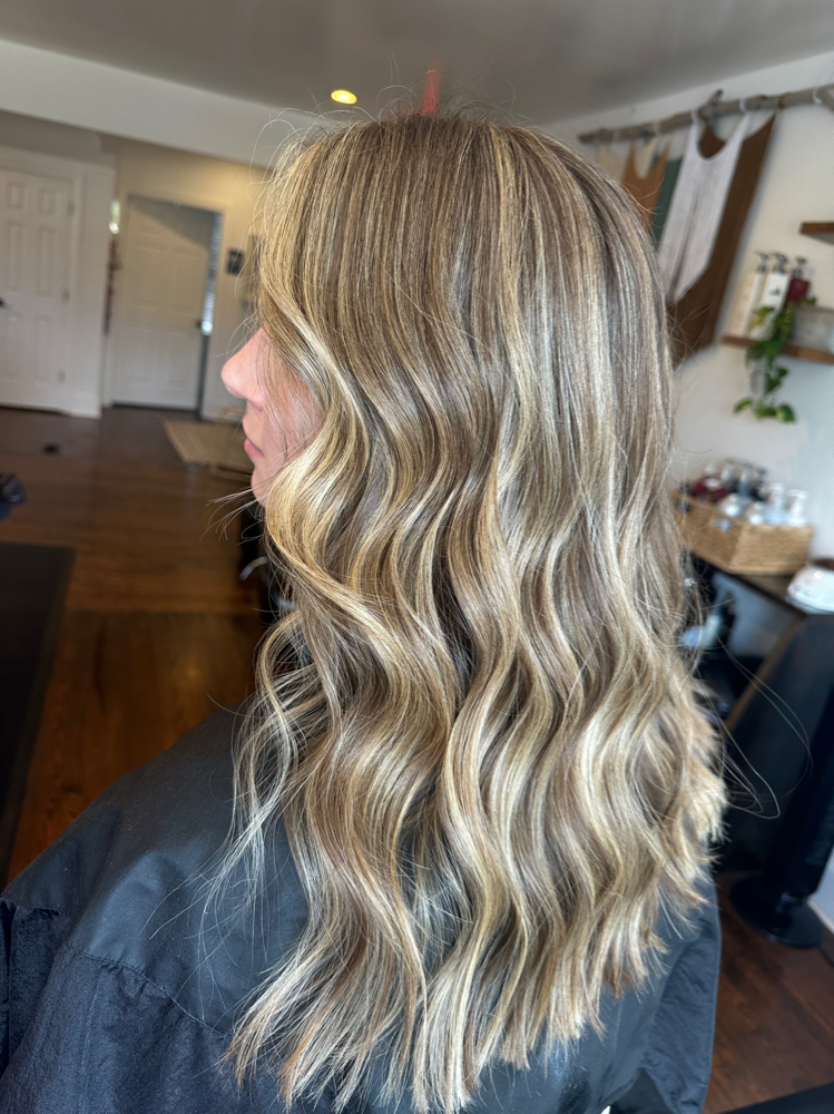 Partial Lived In Blonding
