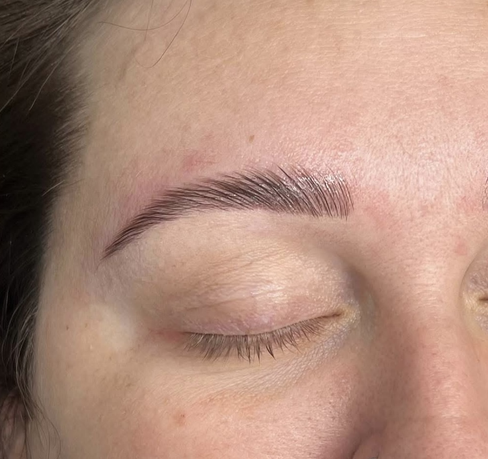 Brow Lamination & Tint