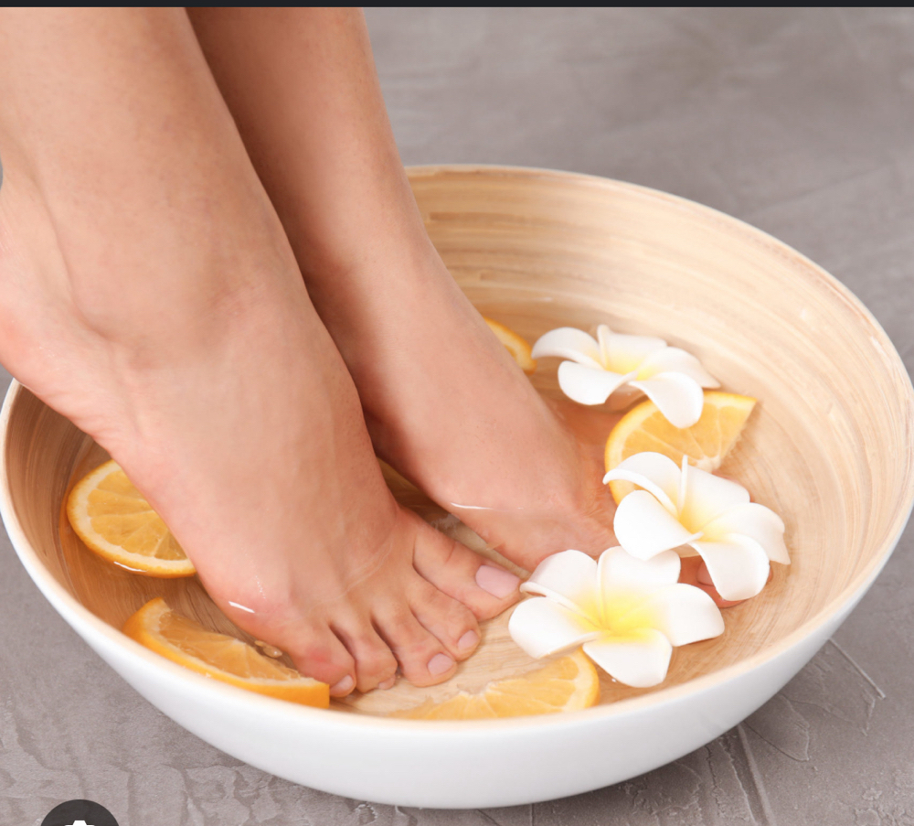 Super Deluxe Gel Pedicure