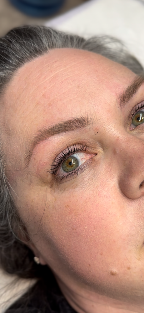 Lash lift and tint