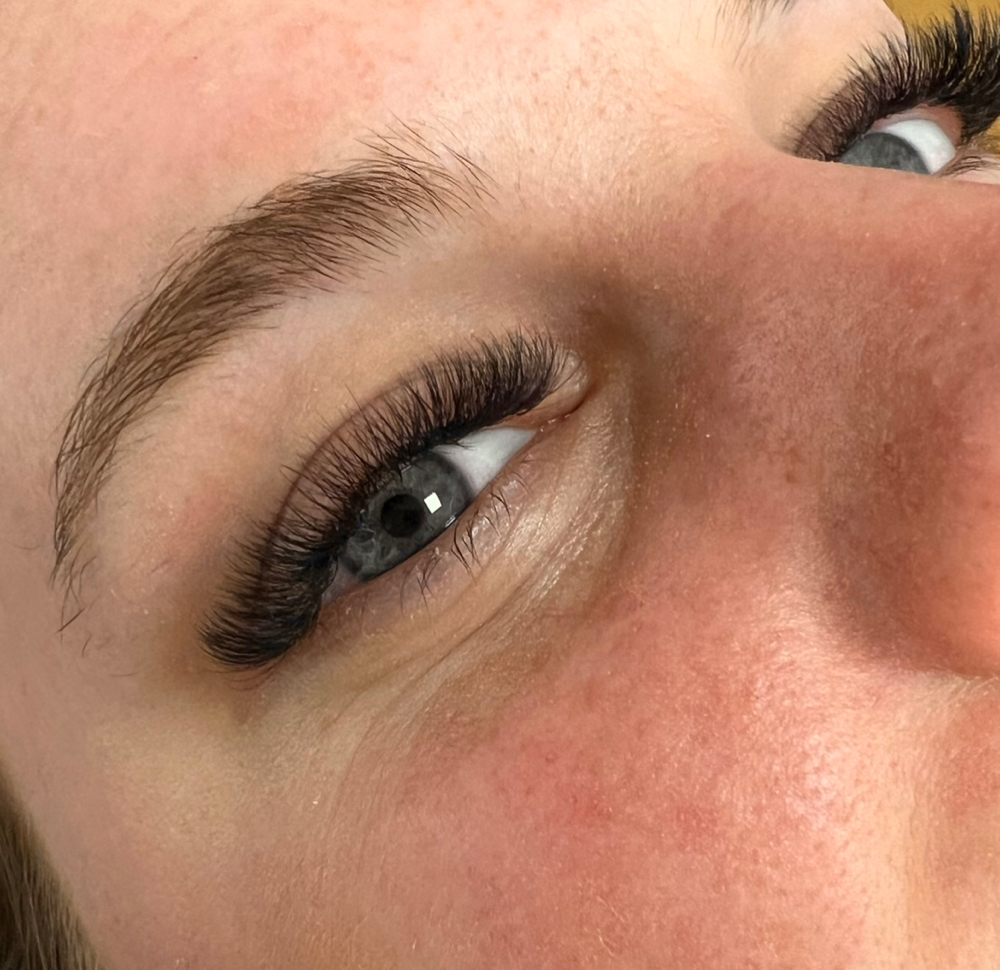 Lash Extensions - 1 WEEK FILL