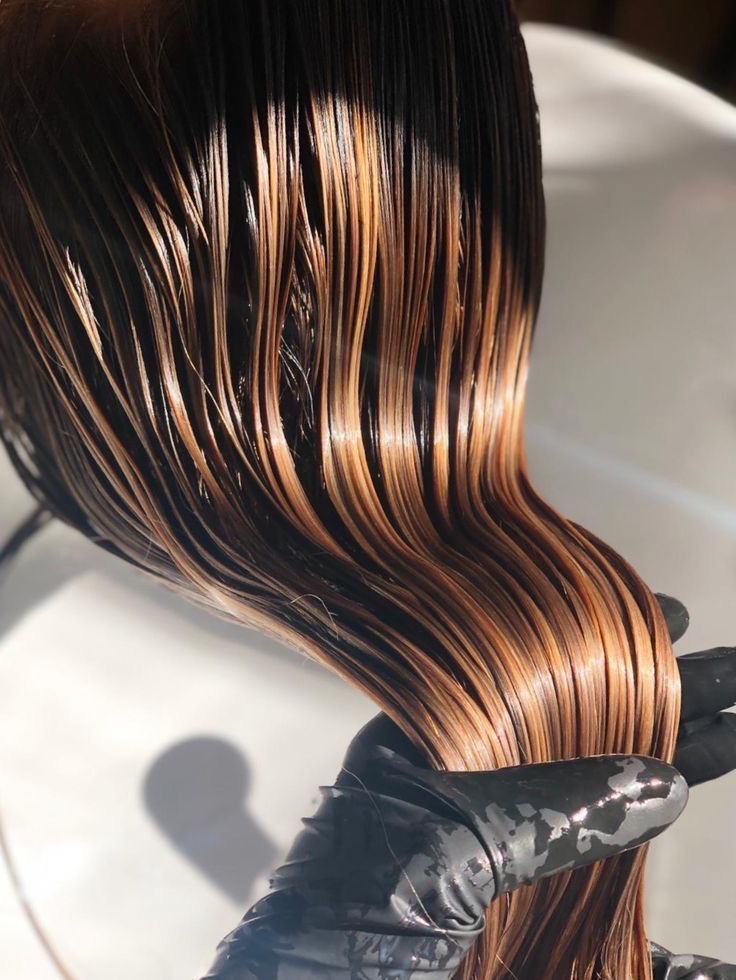 TONER/GLOSS + STYLE