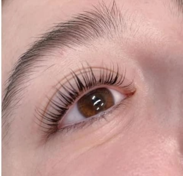 Lash Lift ( Includes Tint )
