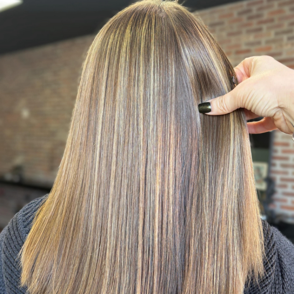 Mini Blonding at Baroque Salon in Highwood, IL