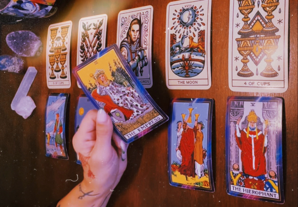 Learn how to read Tarot