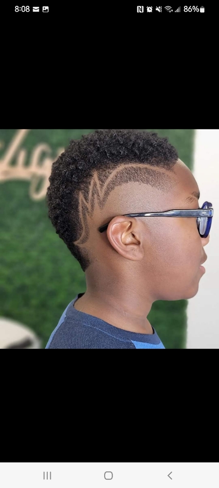 Boy's Cut W/ Design (Under 10yrs )