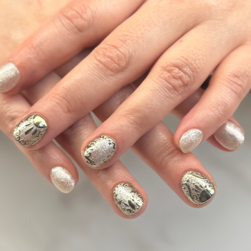 Chrome Accent Nail at The Nail Necessities in Blairsville, GA