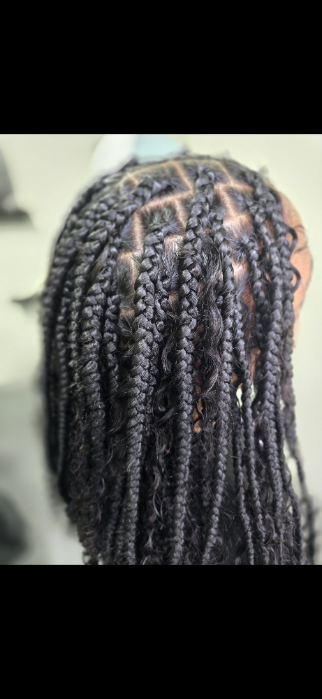 Smedium Knotless Box Braids