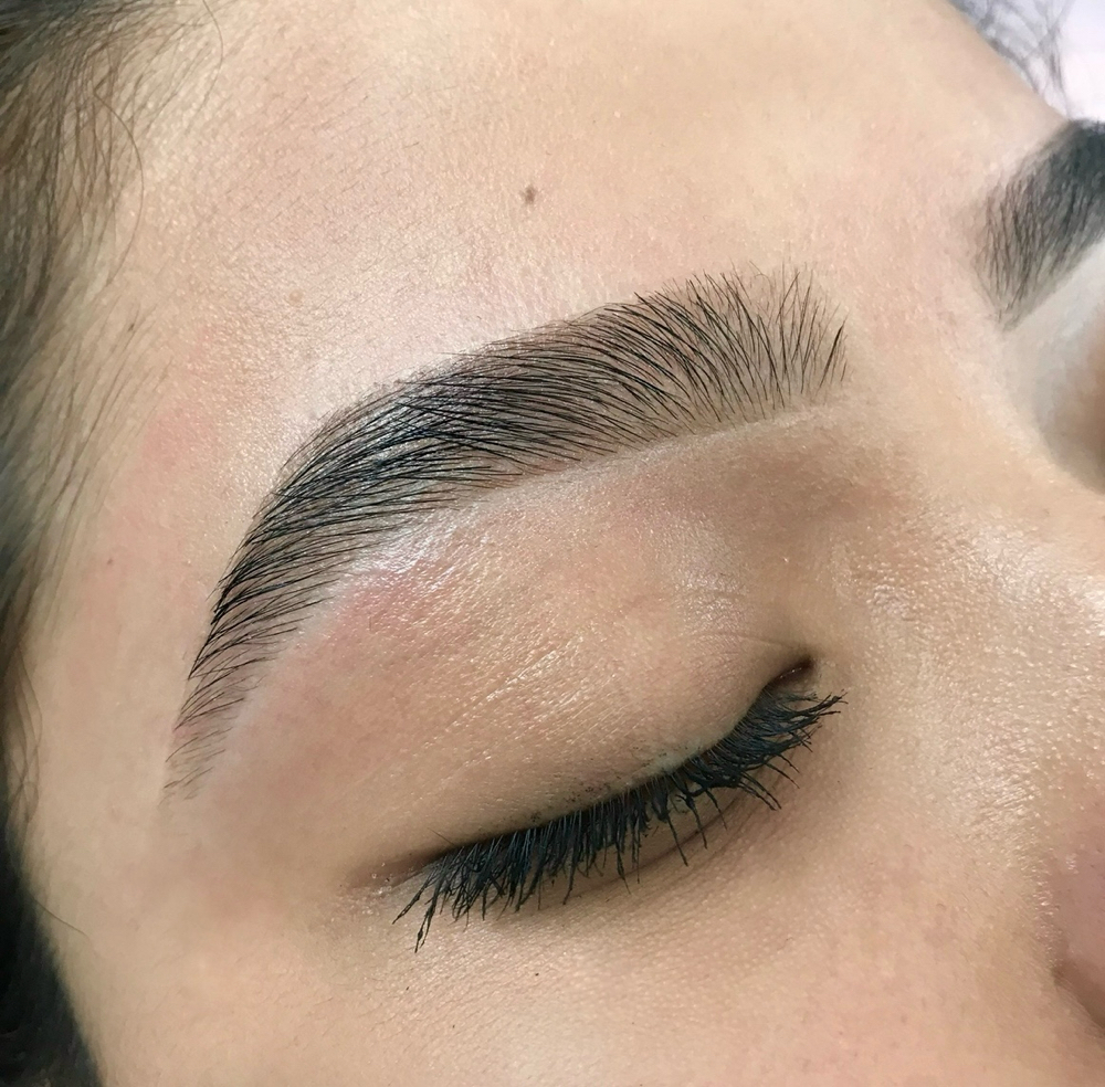 Brow Shaping And Stain