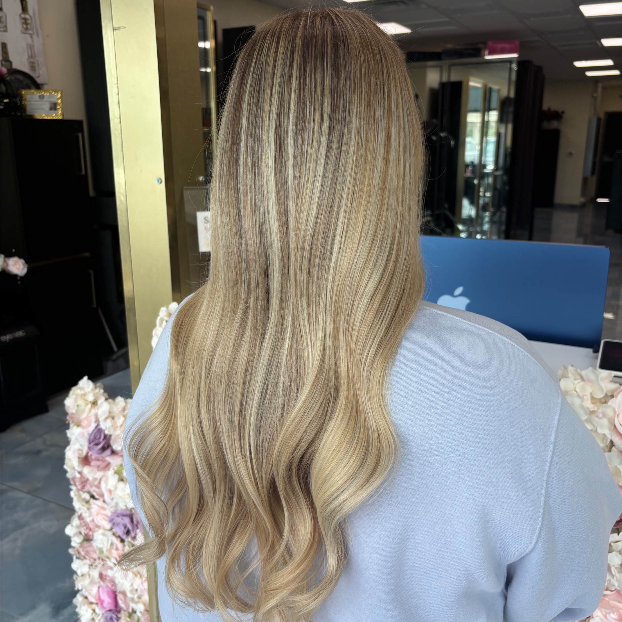 Full Head of Highlights- at thesalonbar in Tomball, TX
