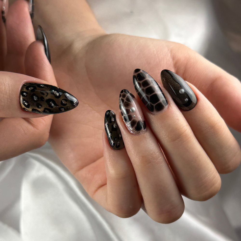 Medium Nails / Full design at Julia Nails Florida in Orlando, FL