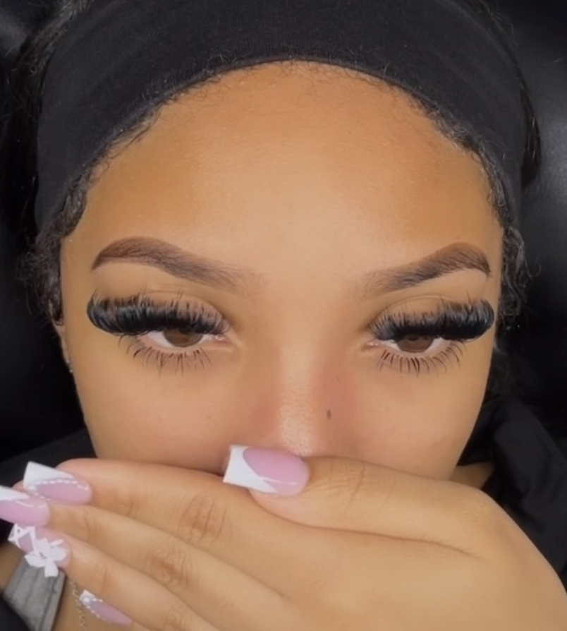 Bottom Lashes