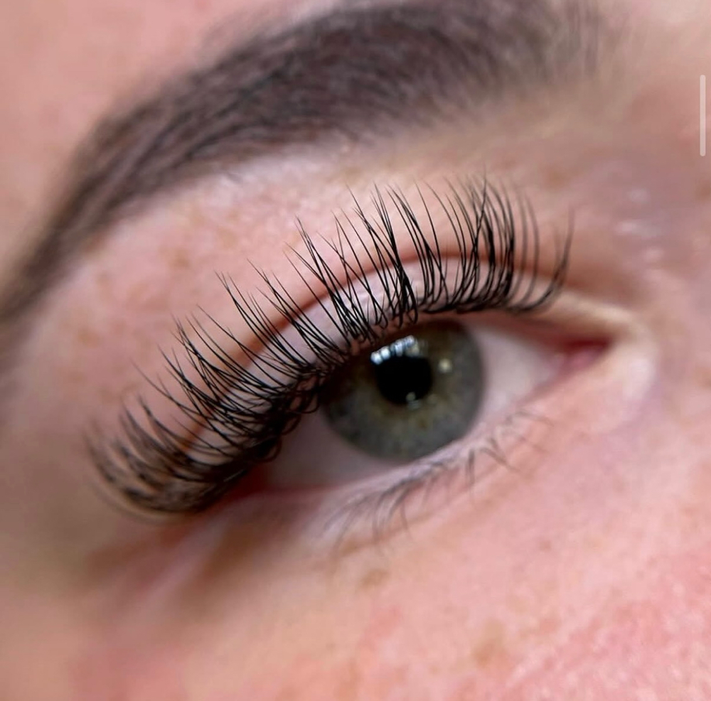 Classic Lash Full Set